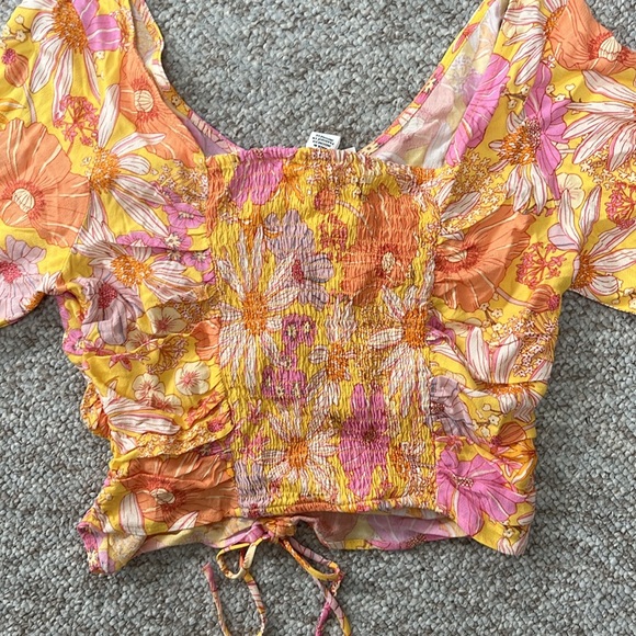 H&M floral top - Picture 4 of 5